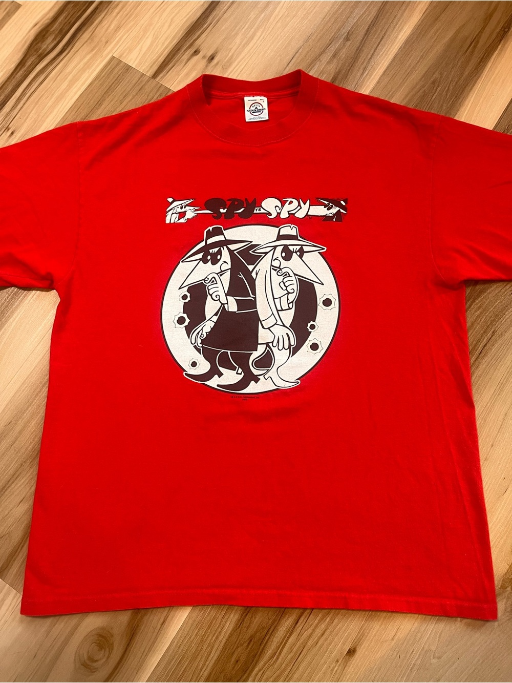 Vintage Spy vs Spy Mad Magazine Red Delta Magnum Made in USA Large L Tee Shirt